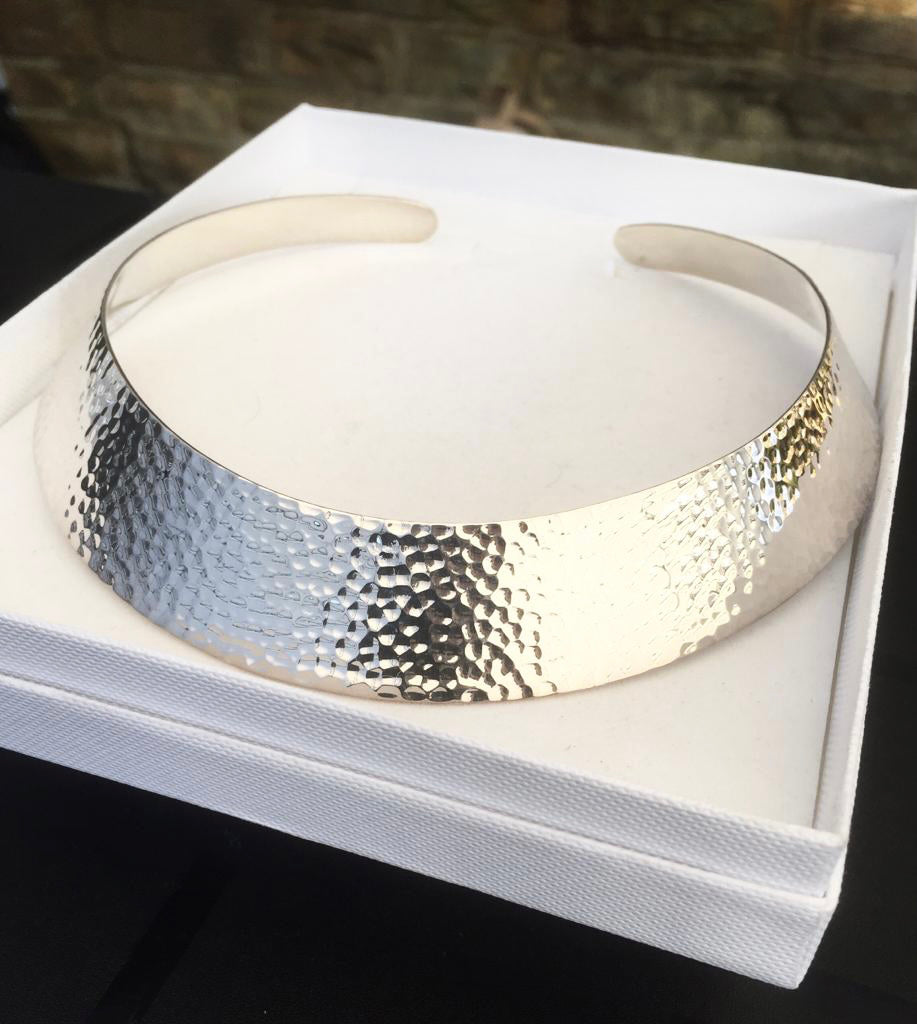 Hammered Silver Jewellery: Artistic Elegance in Every Stroke